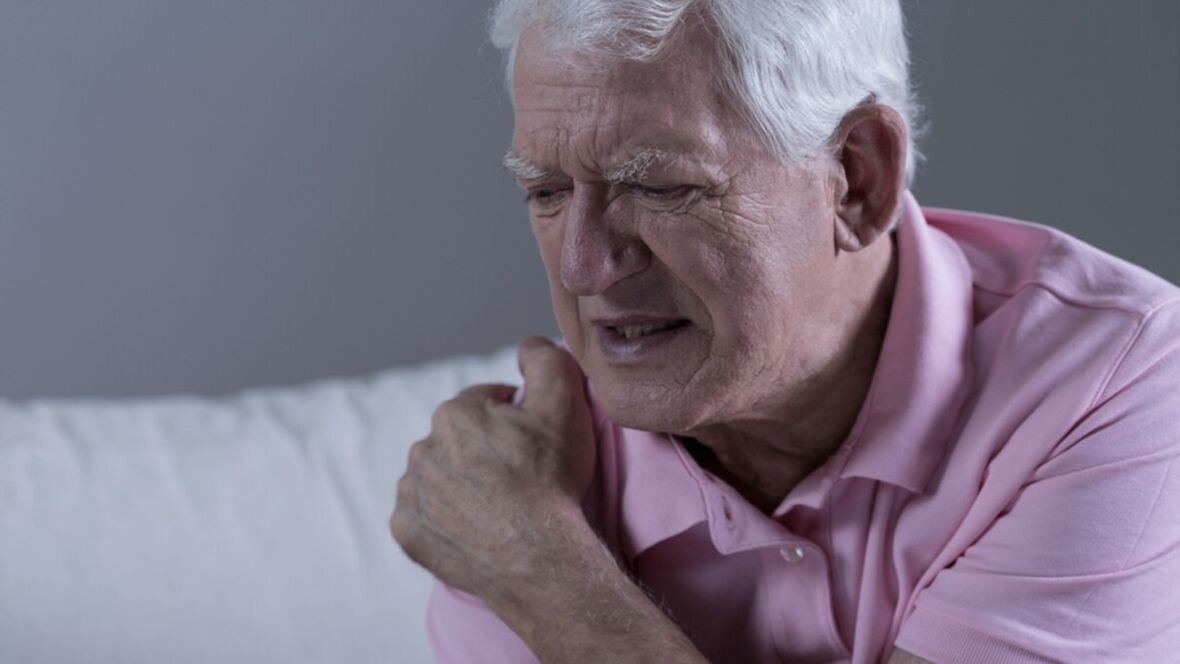 Schmerzen im Schultergelenk aufgrund von Arthrose