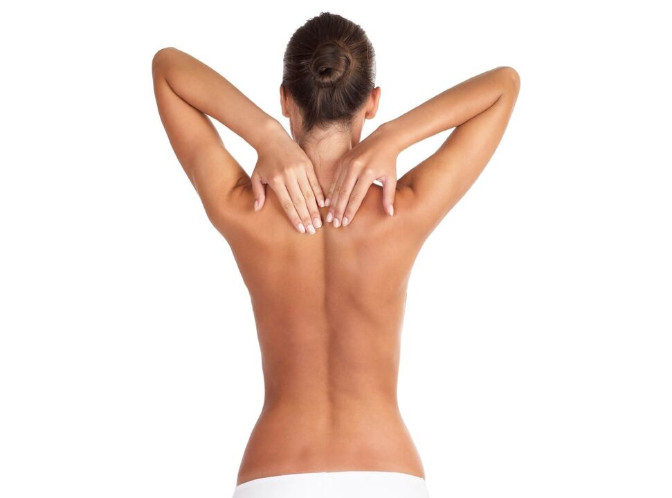 Ein Mädchen mit Osteochondrose der Halswirbelsäule